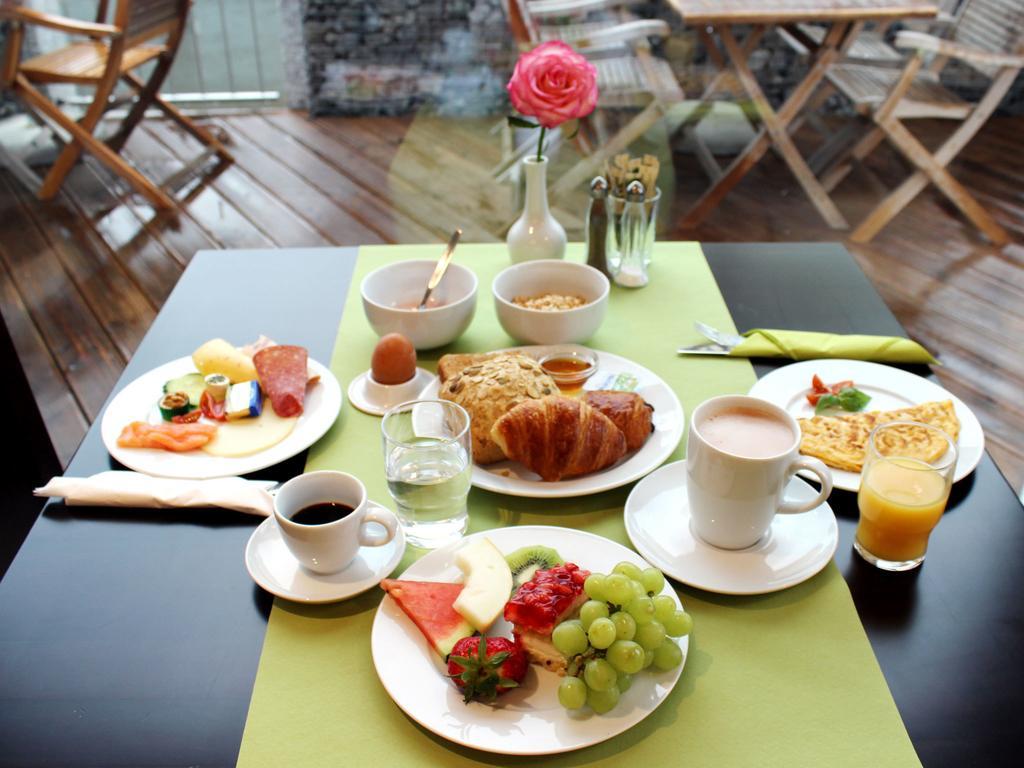 R & J Hotel Rust Zewnętrze zdjęcie