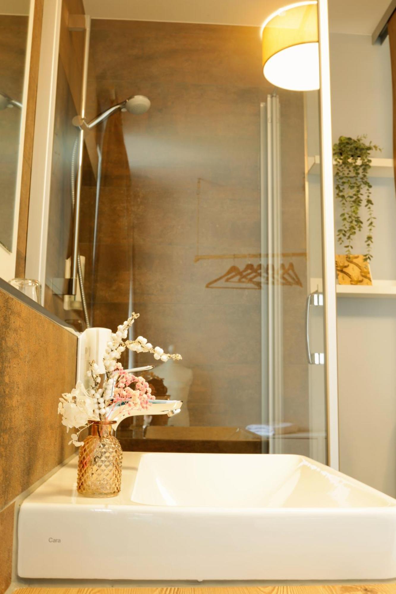 R & J Hotel Rust Zewnętrze zdjęcie