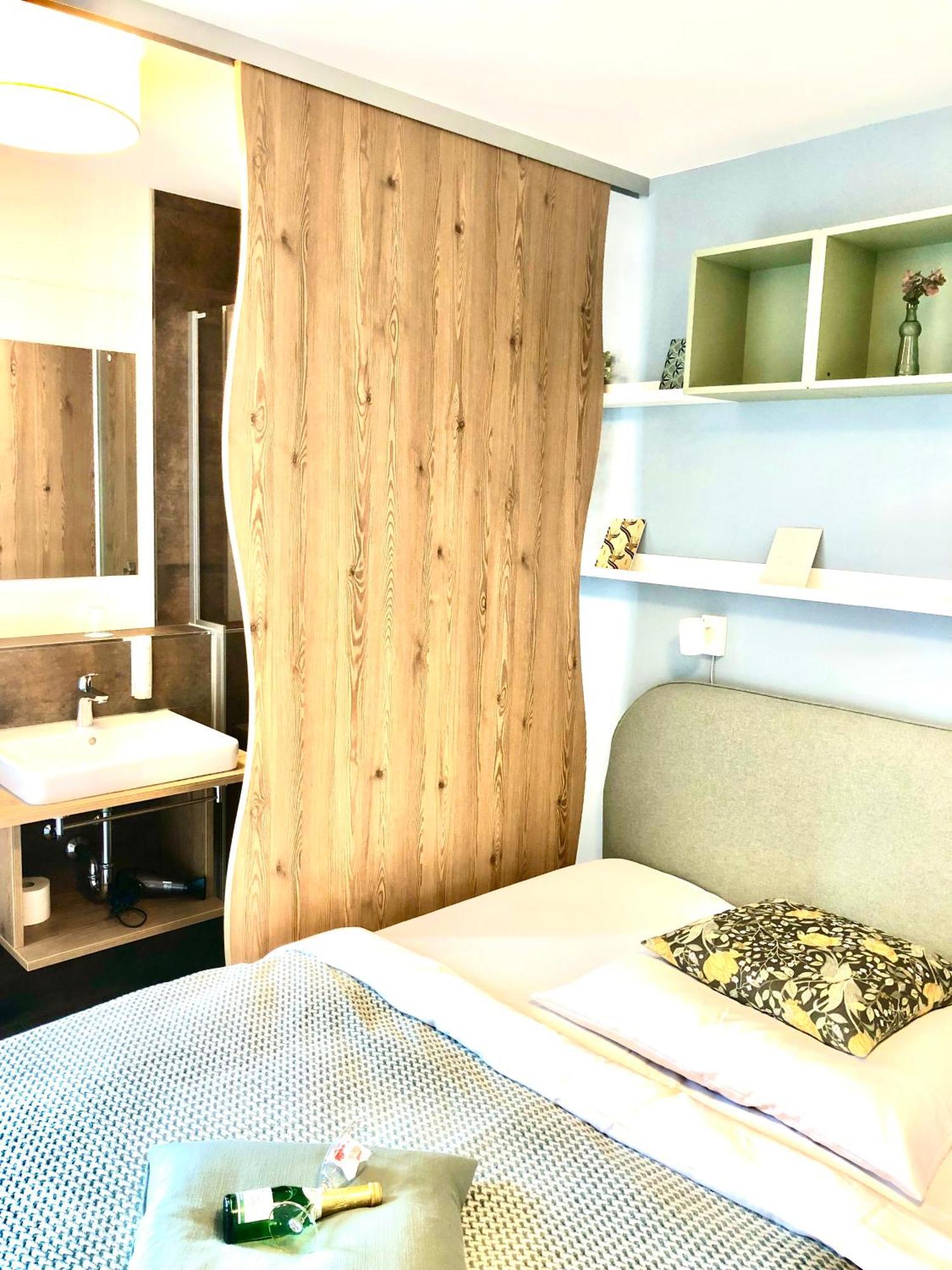 R & J Hotel Rust Zewnętrze zdjęcie