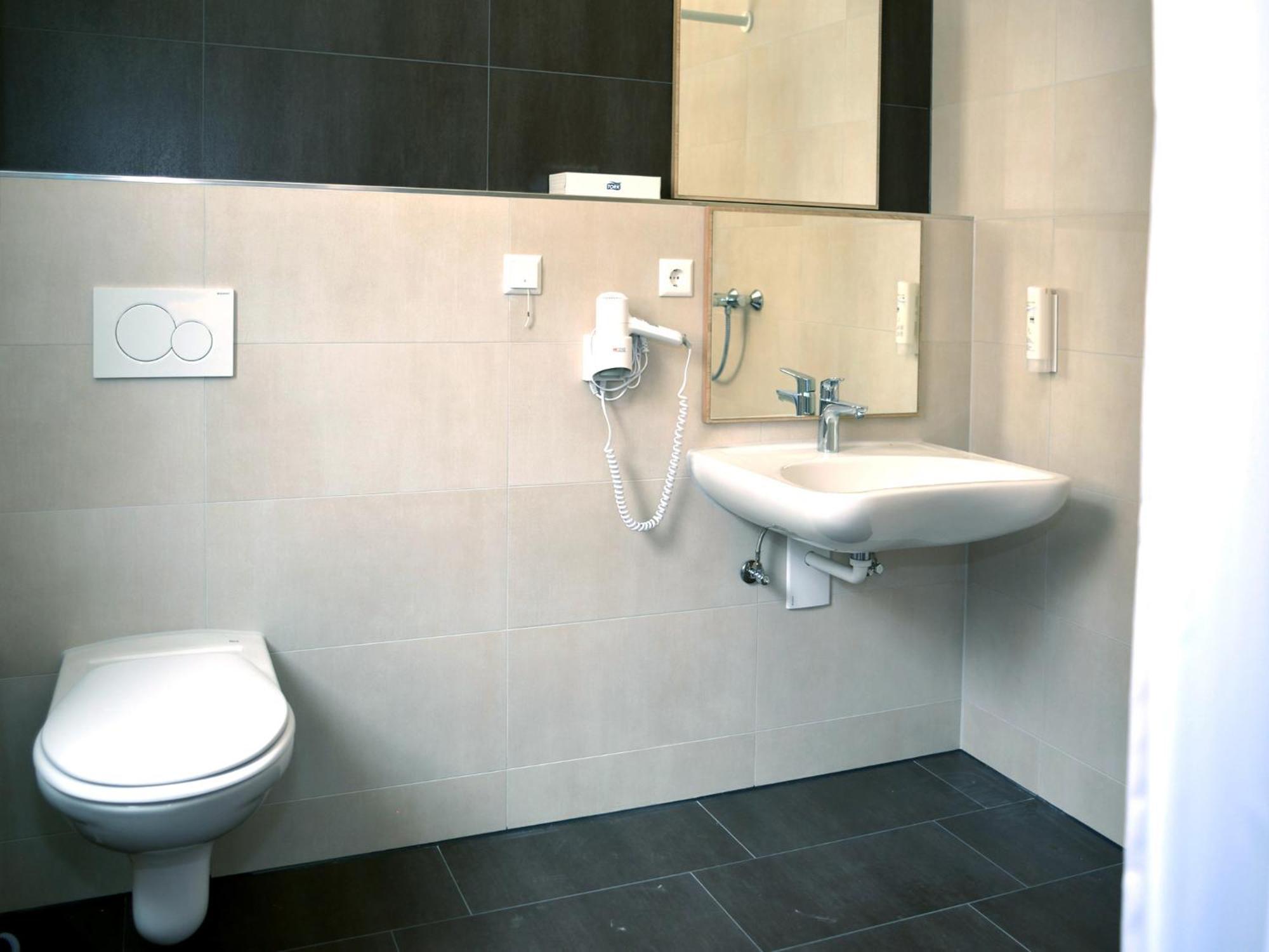 R & J Hotel Rust Pokój zdjęcie