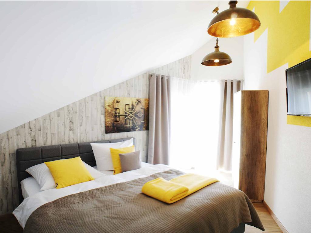 R & J Hotel Rust Pokój zdjęcie